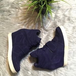 COPY - Limited by Ash wedge sneakes